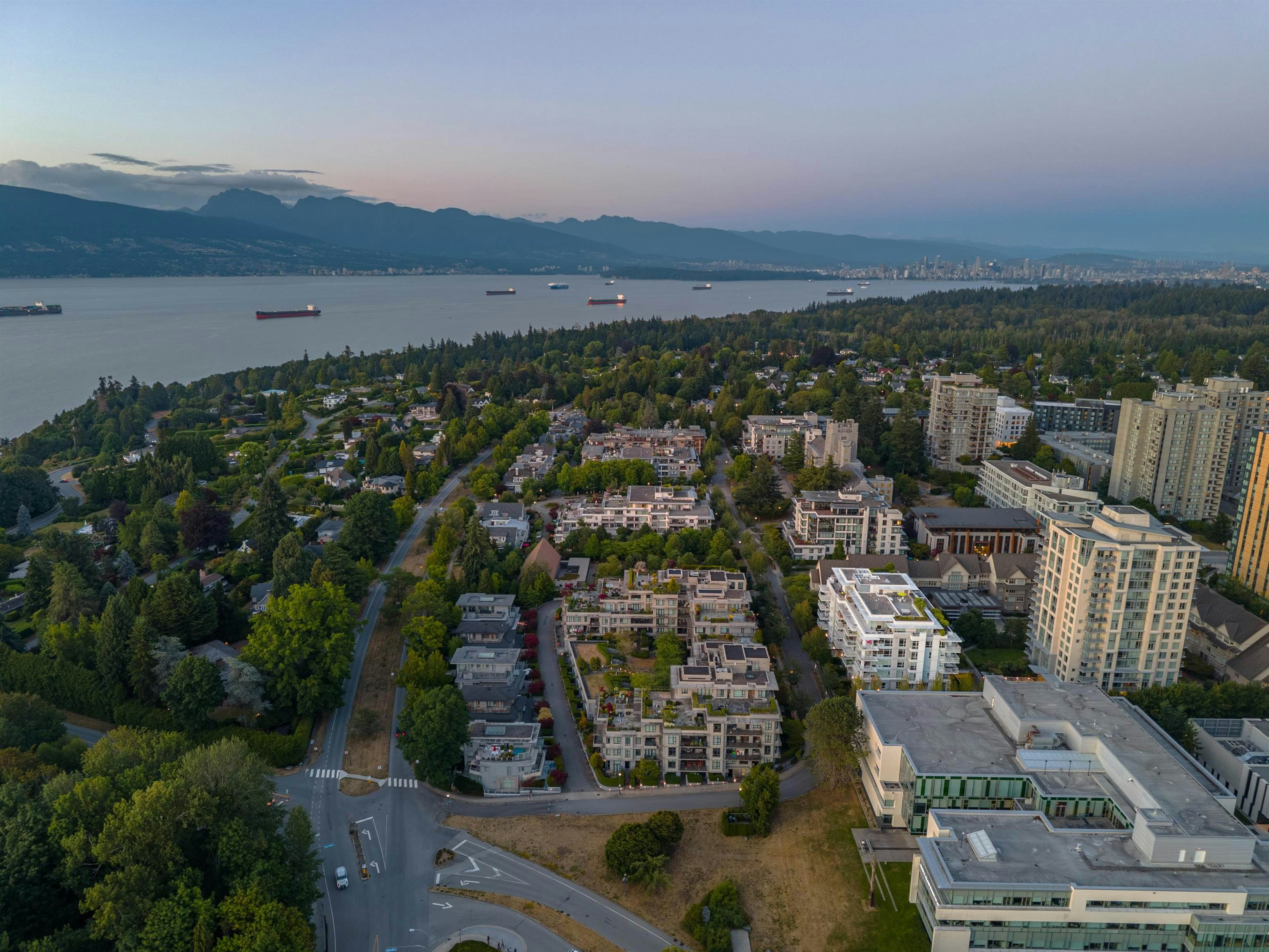 602-6080 Iona Drive, Vancouver, BC, V6T 0A4 - 32