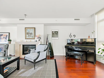 602-6080 Iona Drive - 5
