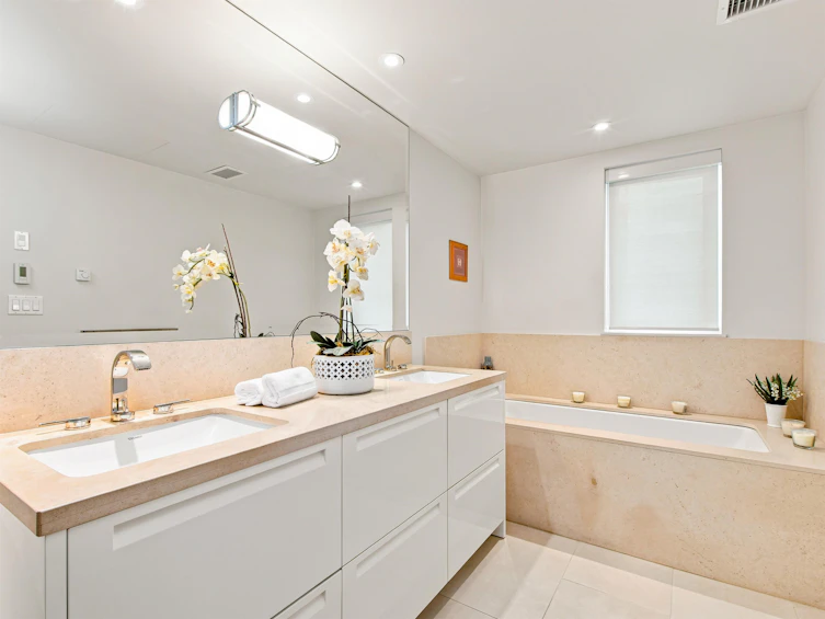 602-6080 Iona Drive, Vancouver, BC, V6T 0A4 - 14