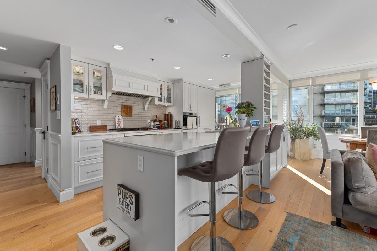 804-1281 W Cordova Street, Vancouver, BC, V6C 3R3 - 3