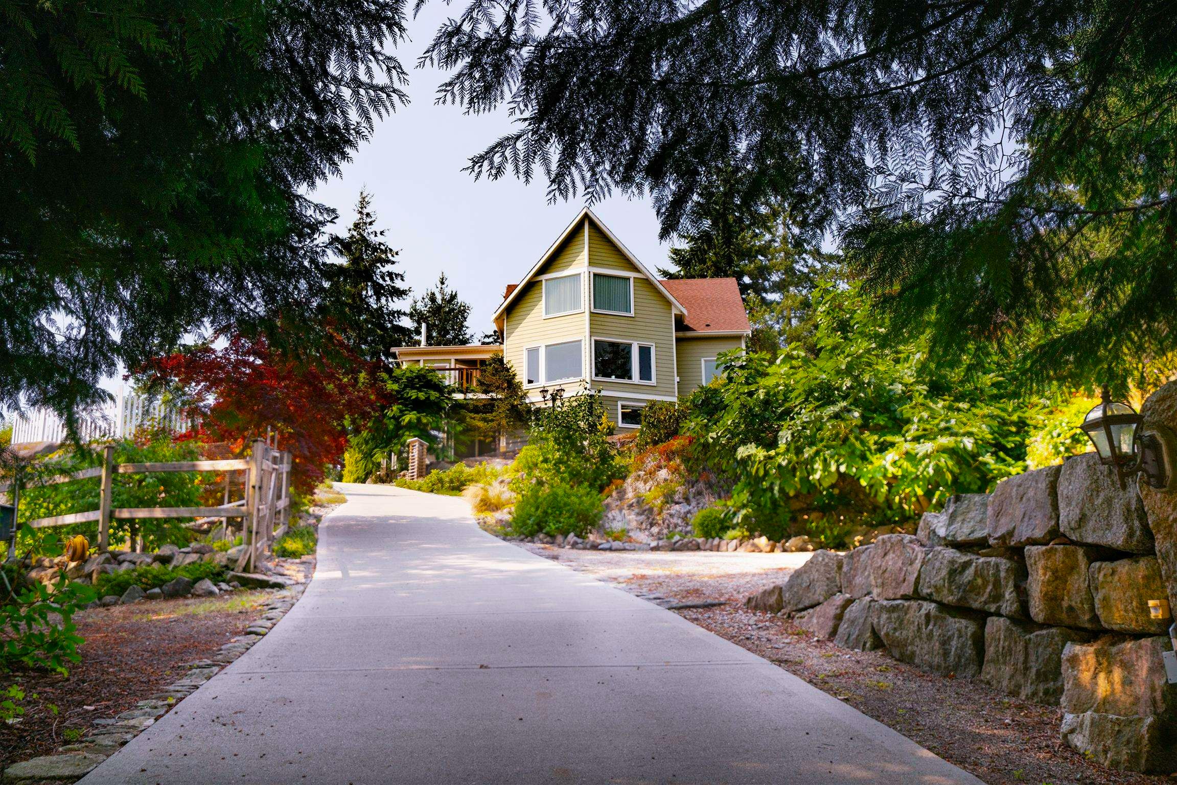5575 Curran Road - 2