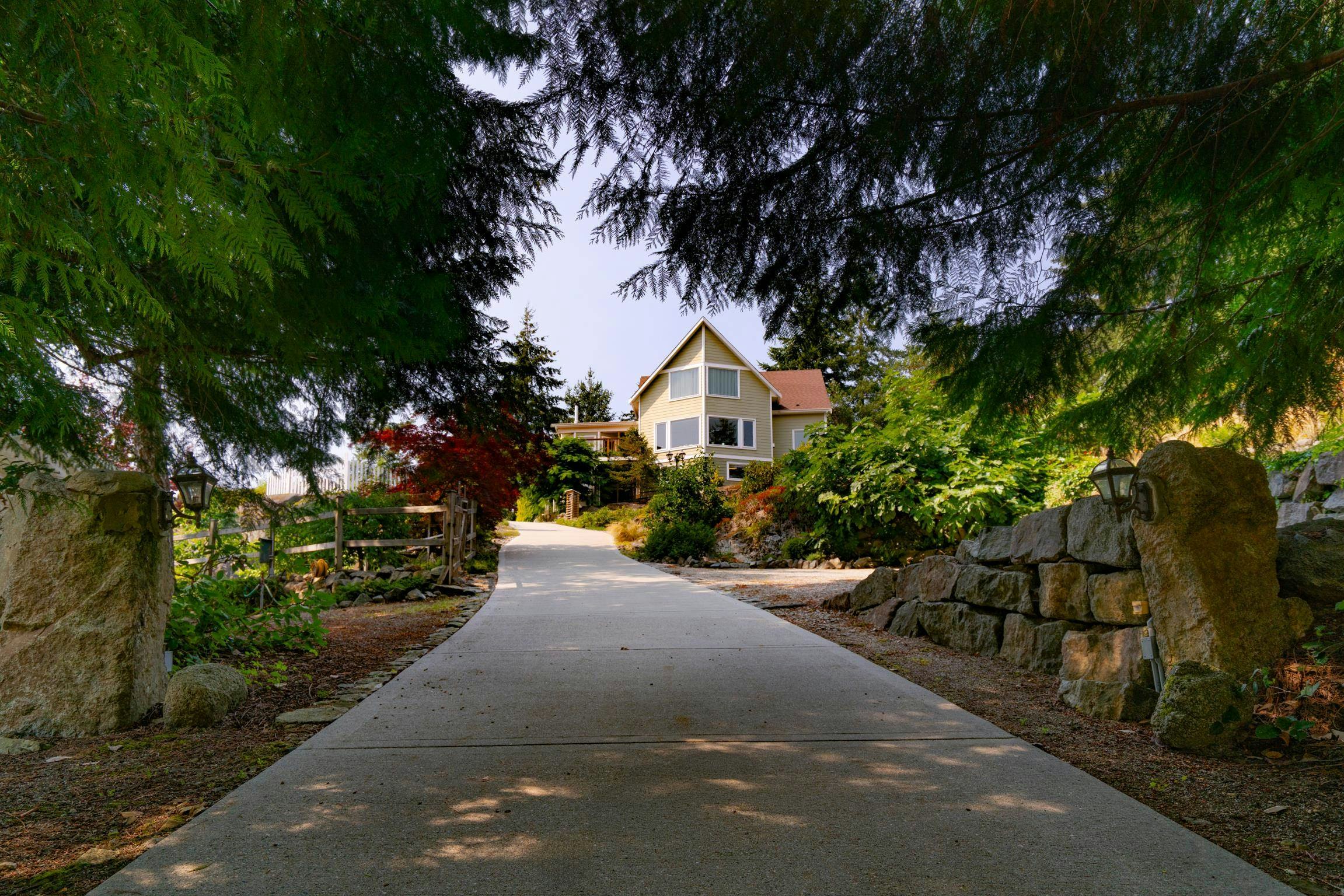 5575 Curran Road, Halfmoon Bay, BC, V7Z 1B4 - 24