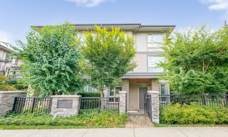 5-3221 Noel Drive