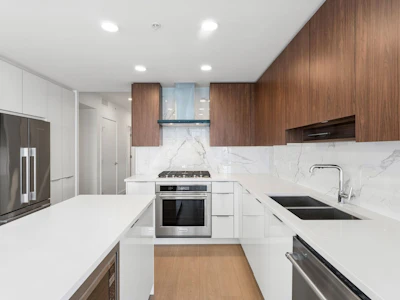 903-7683 Park Crescent - 3