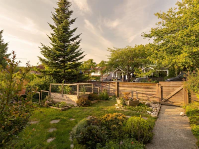 2554 E 7th Avenue - 2