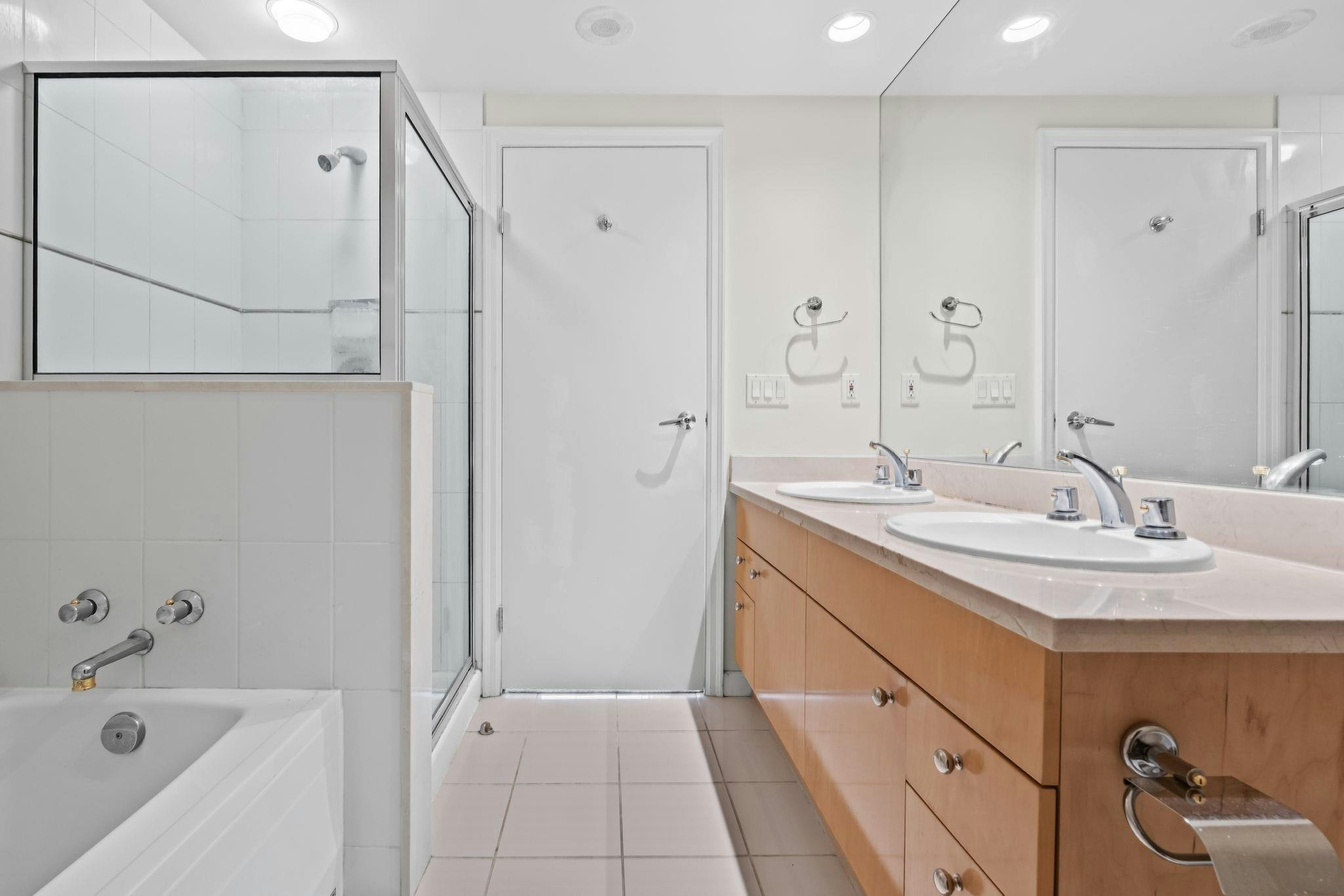 1803-1710 Bayshore Drive, Vancouver, BC, V6G 3G4 - 20