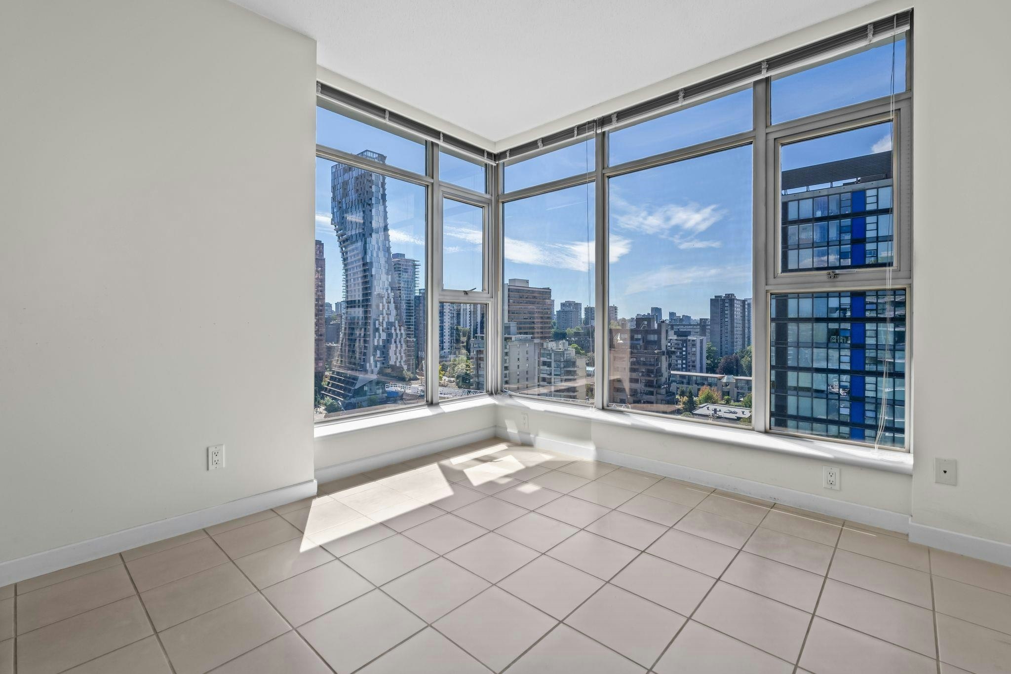 1803-1710 Bayshore Drive, Vancouver, BC, V6G 3G4 - 12