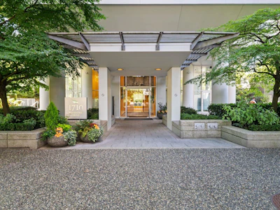 1803-1710 Bayshore Drive - 2