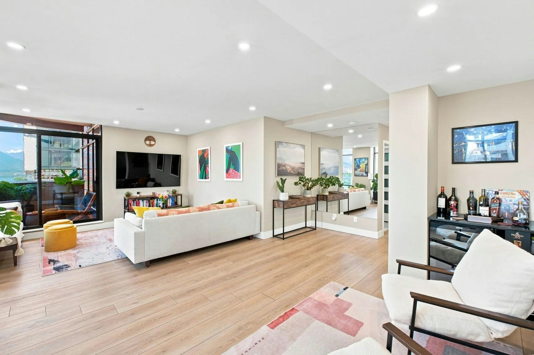 15C-1500 Alberni Street, Vancouver, BC, V6G 3C9 - 9
