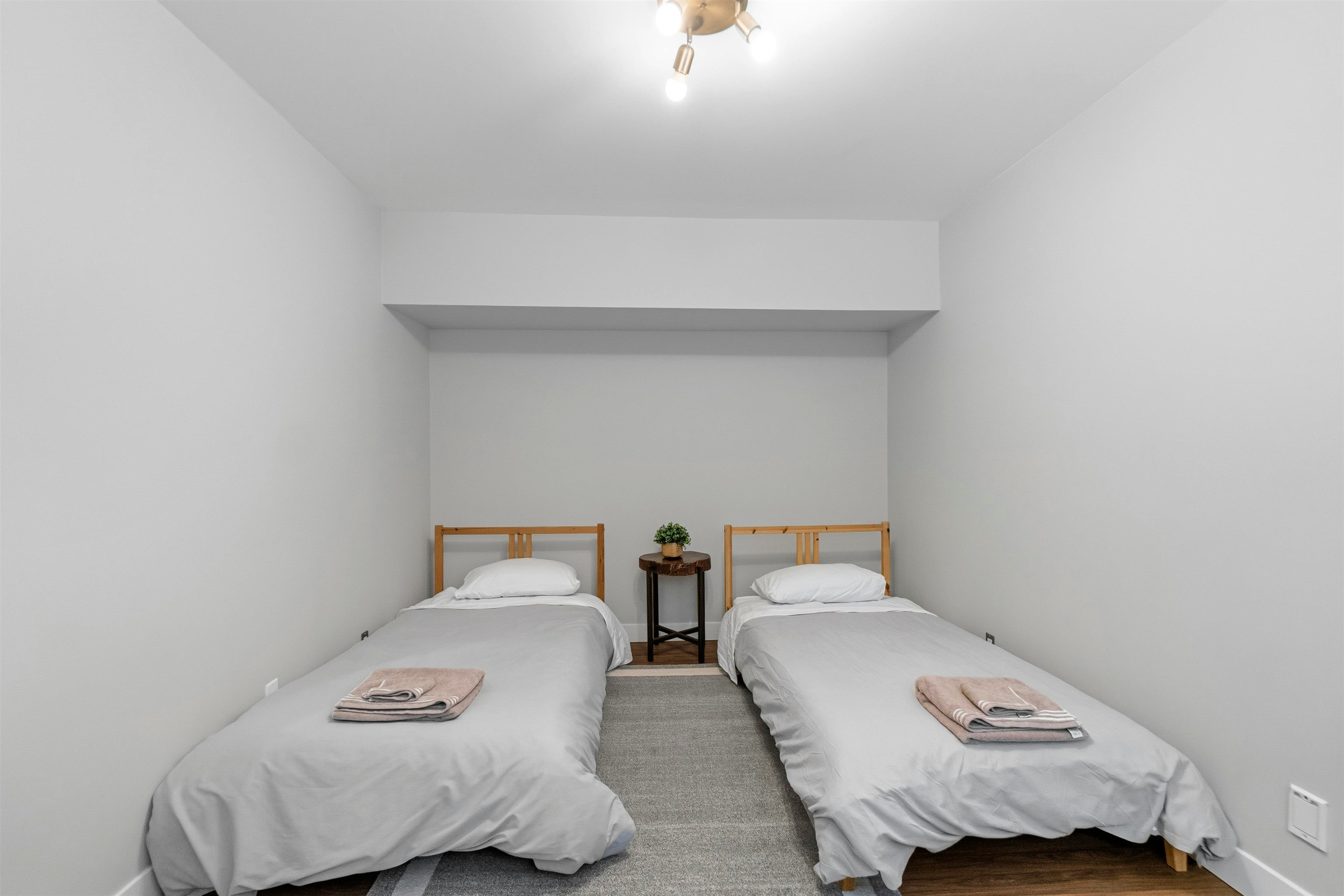 Basement-4225 Evergreen Avenue, West Vancouver, BC, V7V 1H2 - 14