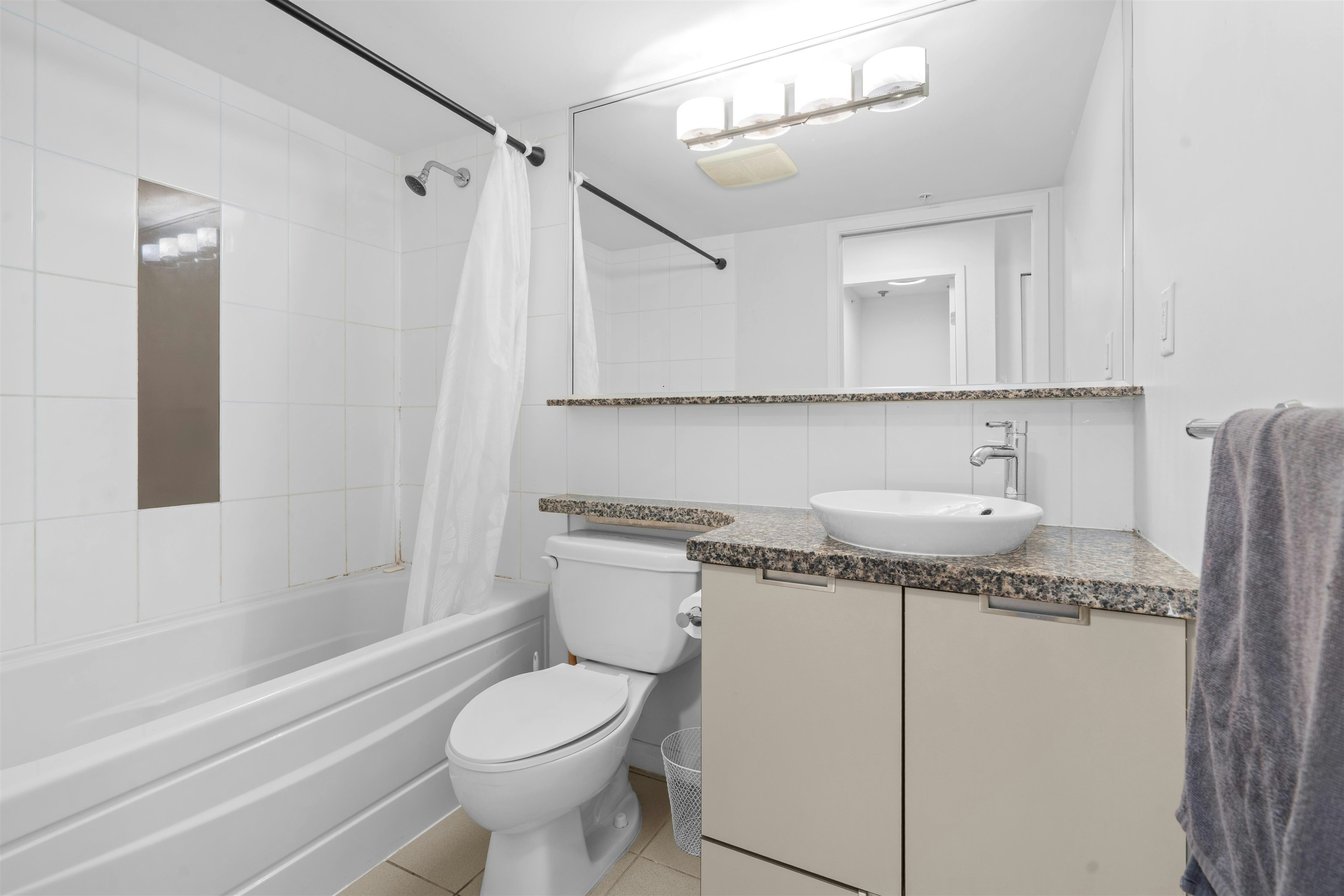 705-1082 Seymour Street, Vancouver, BC, V6B 1X9 - 18