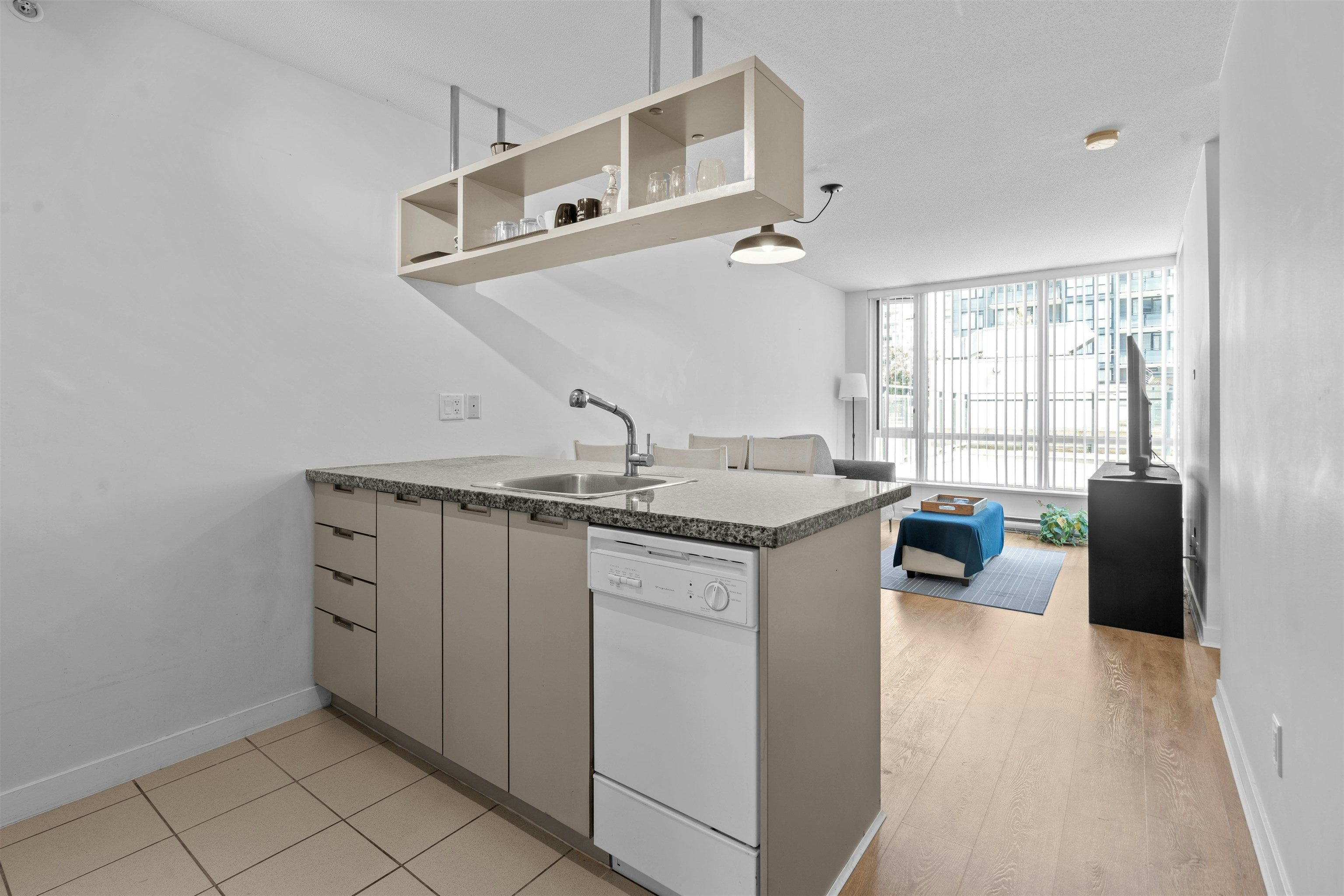 705-1082 Seymour Street, Vancouver, BC, V6B 1X9 - 8