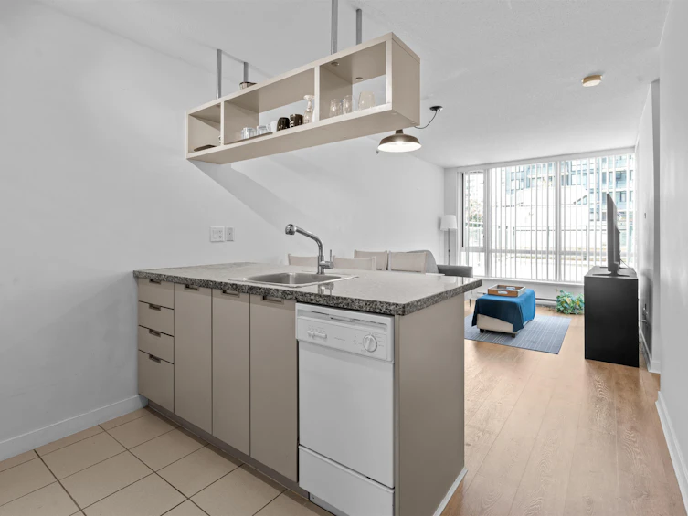 705-1082 Seymour Street, Vancouver, BC, V6B 1X9 - 8