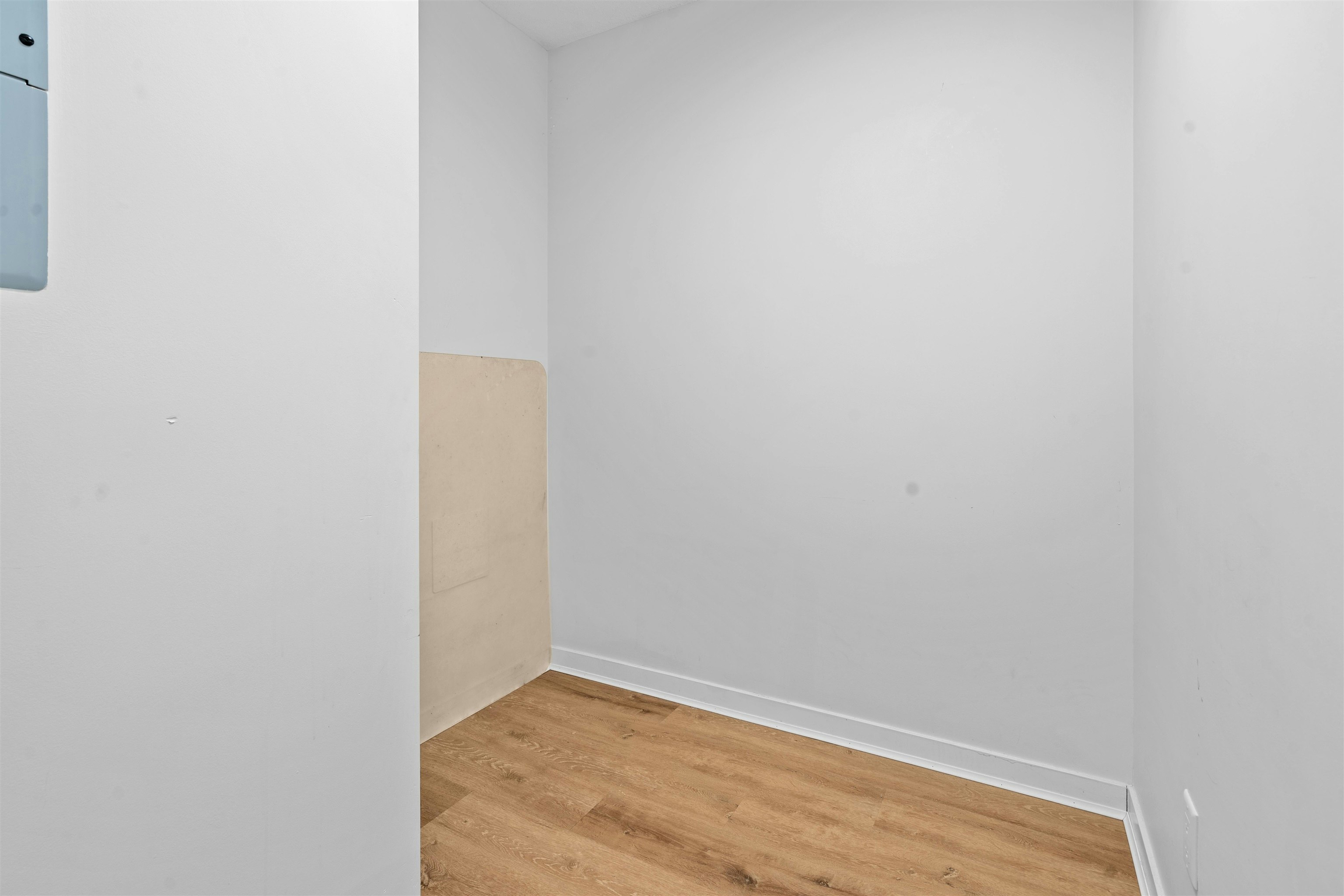 705-1082 Seymour Street, Vancouver, BC, V6B 1X9 - 11