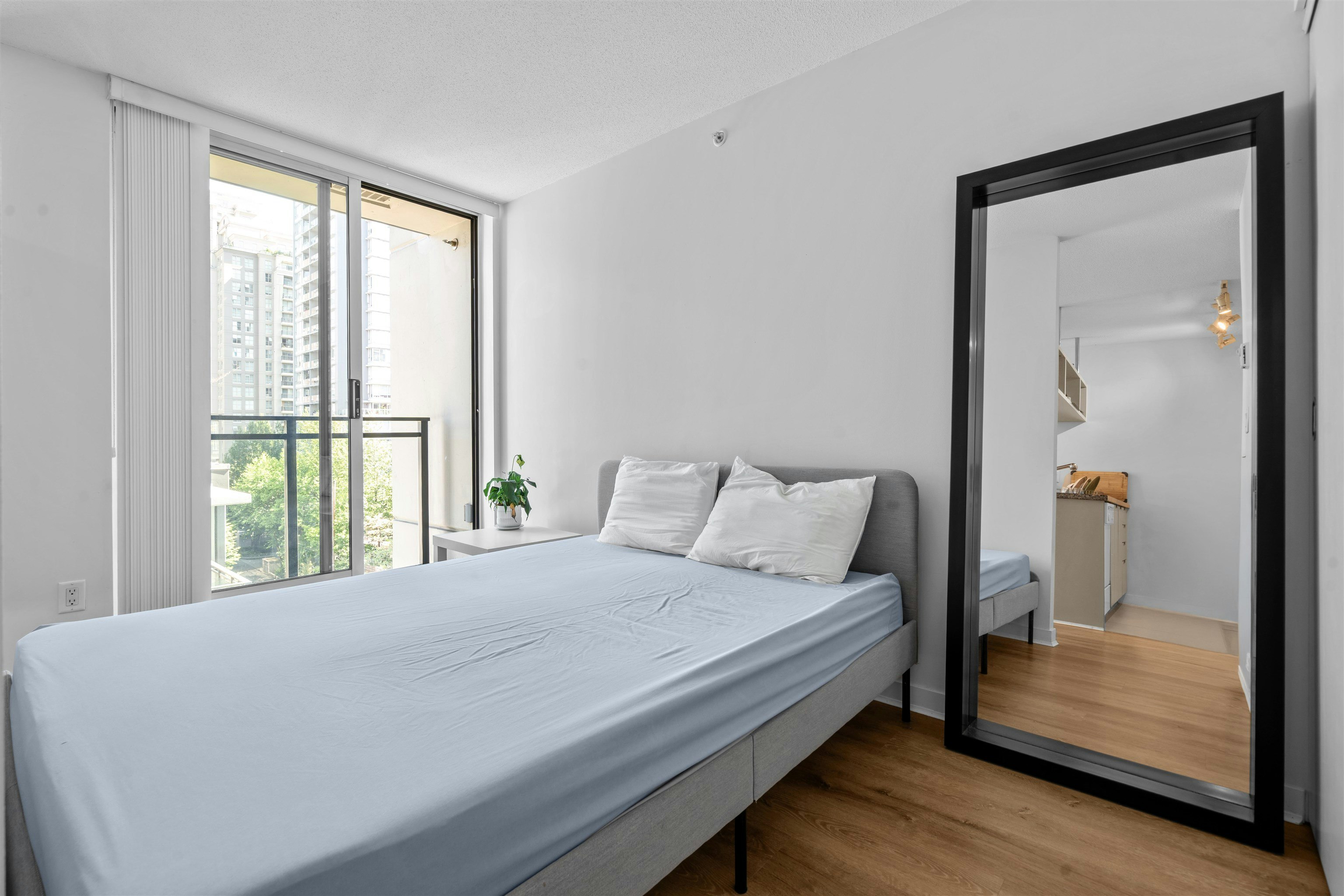 705-1082 Seymour Street, Vancouver, BC, V6B 1X9 - 13