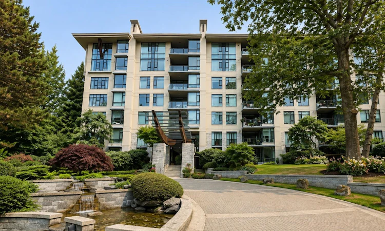 401-4759 Valley Drive
