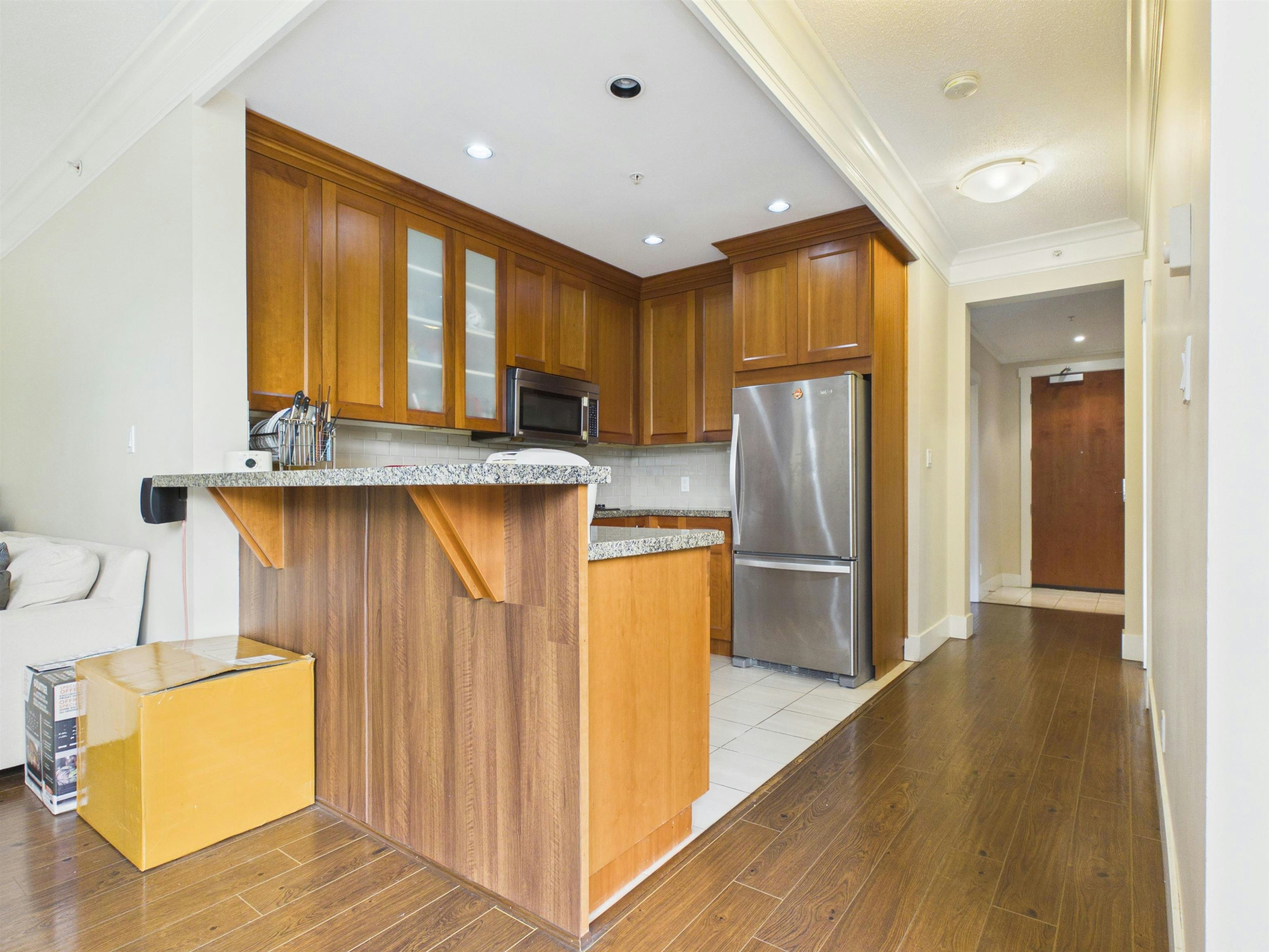 401-4759 Valley Drive - 4