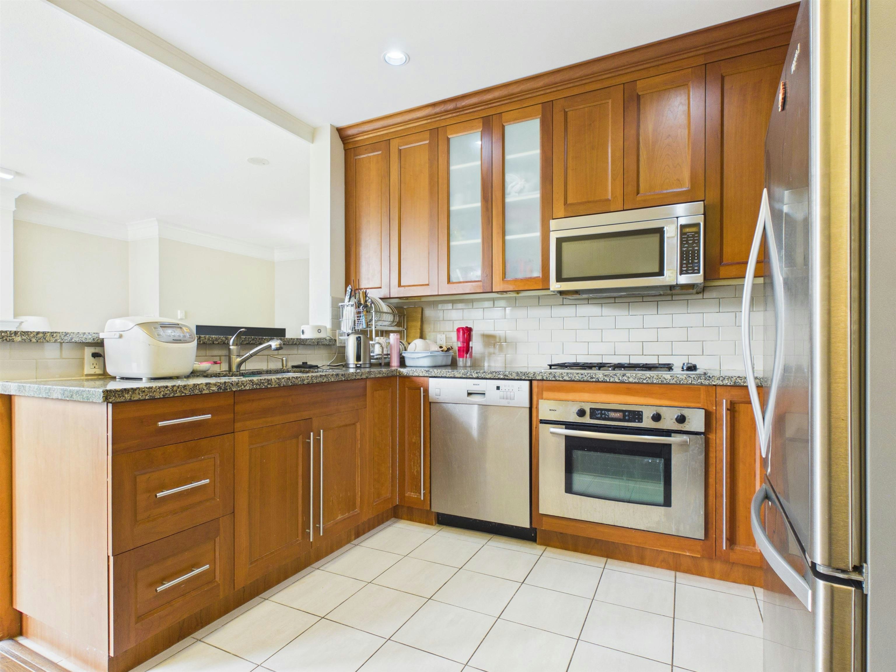 401-4759 Valley Drive - 5