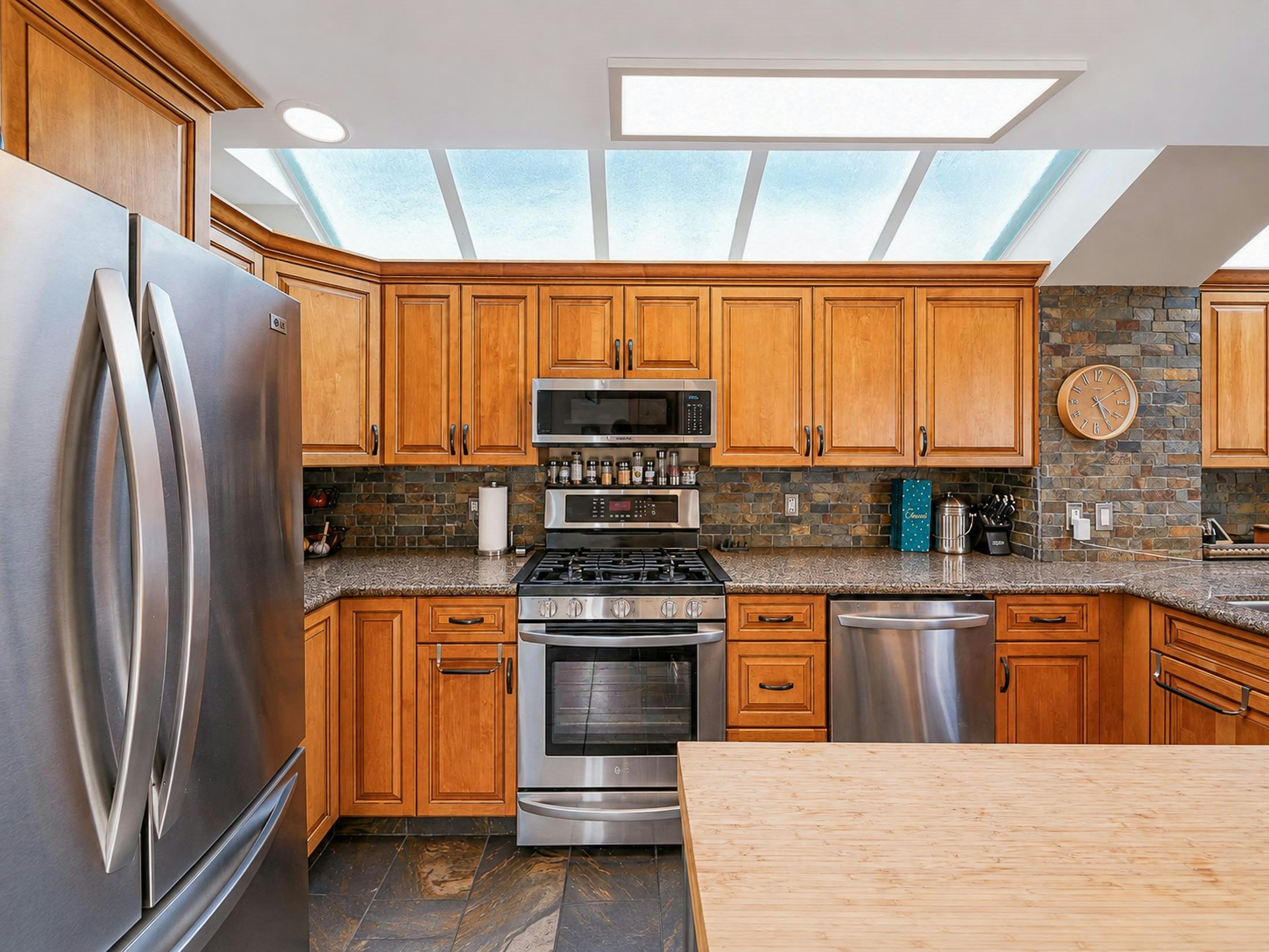1246 Oxford Street, Surrey, BC, V4B 5G8 - 31