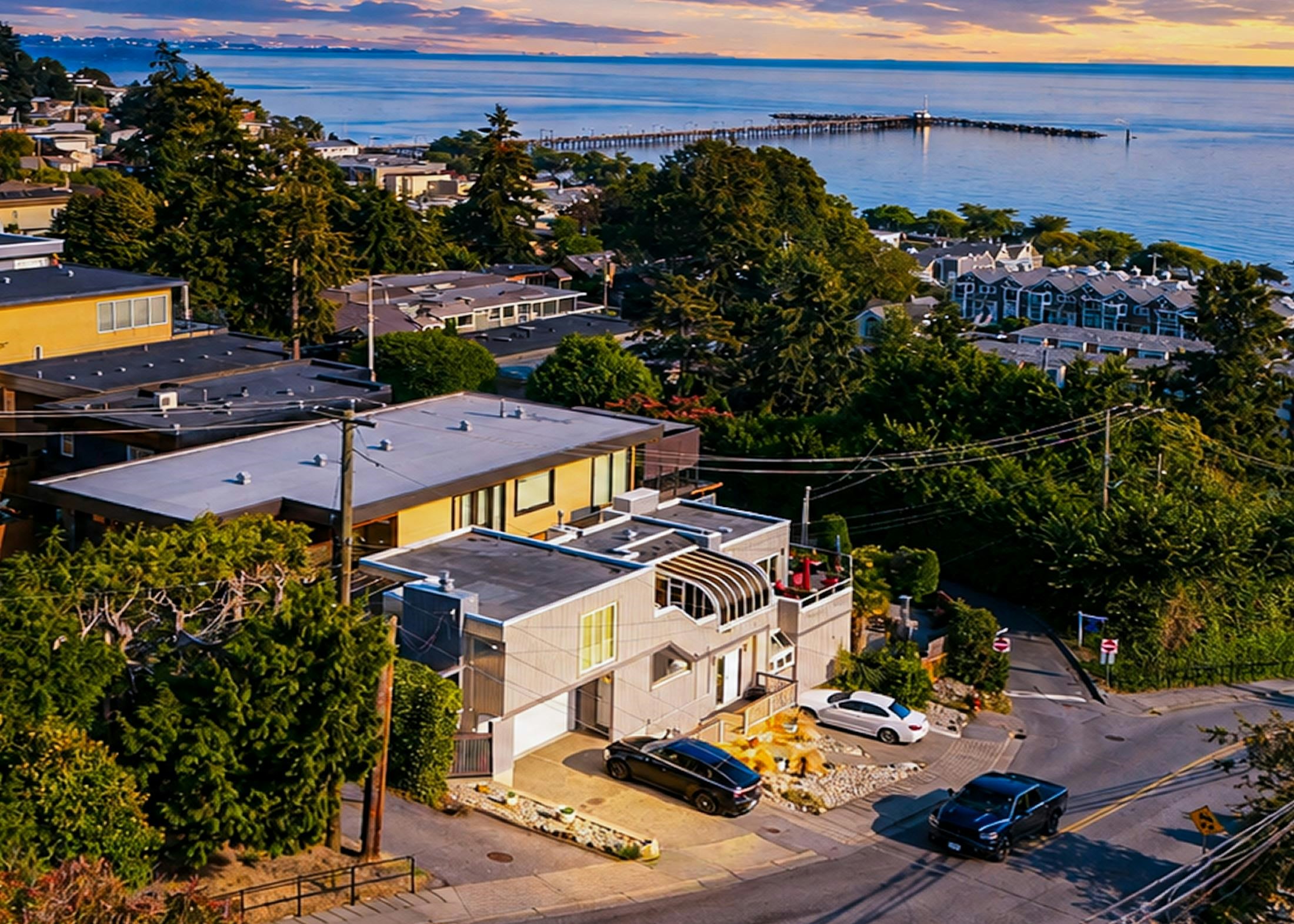 1246 Oxford Street, Surrey, BC, V4B 5G8 - 3