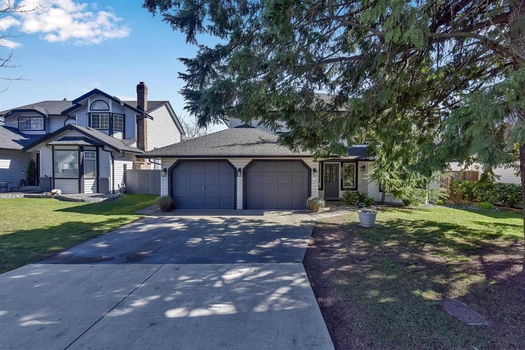 6074 188 Street, Surrey, BC, V3S 7V9