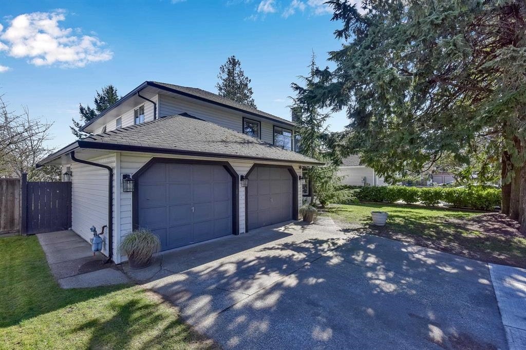 6074 188 Street, Surrey, BC, V3S 7V9 - 2