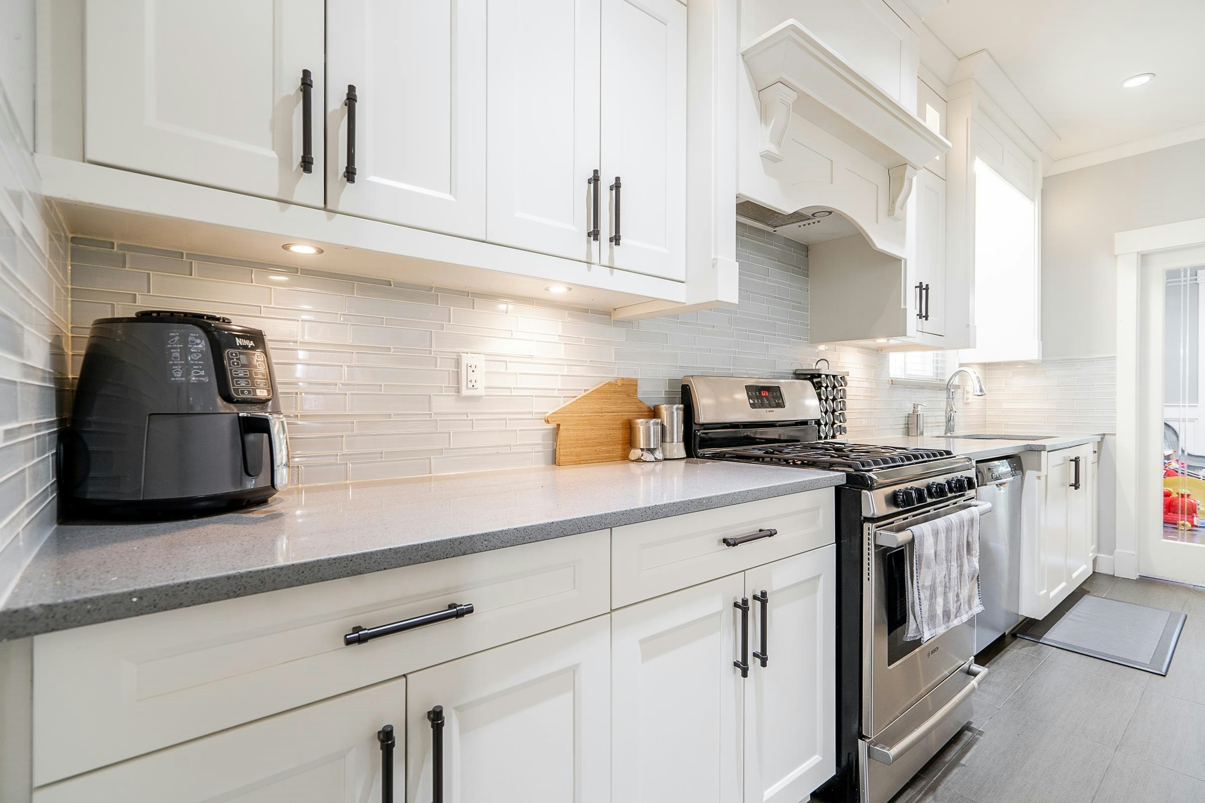 6801 206 Street, Langley, BC, V2Y 1R2 - 6