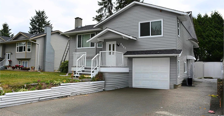 9402 Prince Charles Boulevard, Surrey, BC, V3V 1S6 - 2