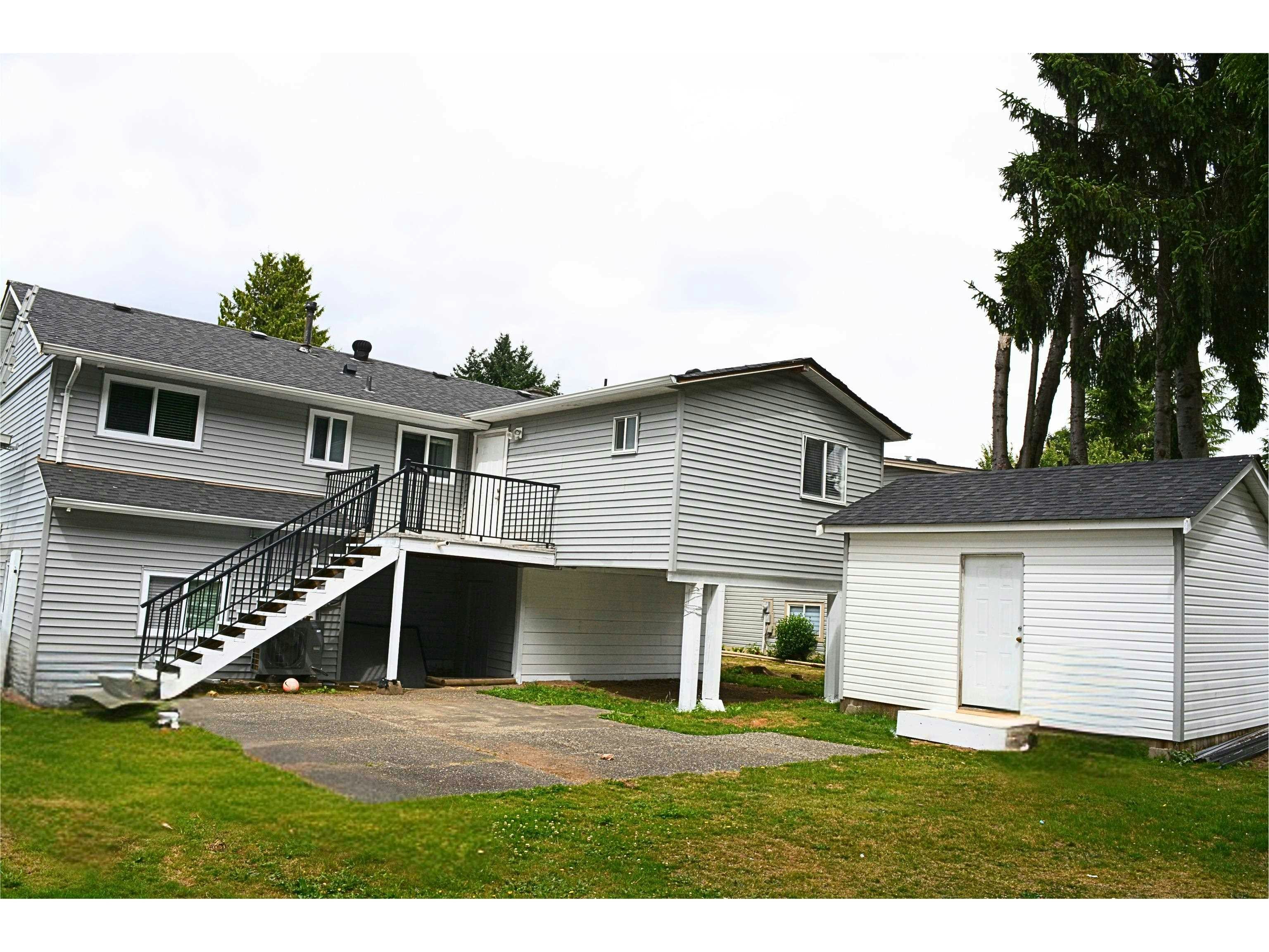 9402 Prince Charles Boulevard, Surrey, BC, V3V 1S6 - 16