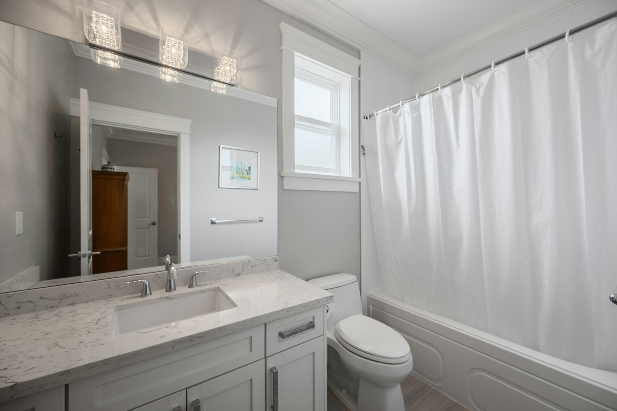 13632 Blackburn Avenue, Surrey, BC, V4B 2Y8 - 26