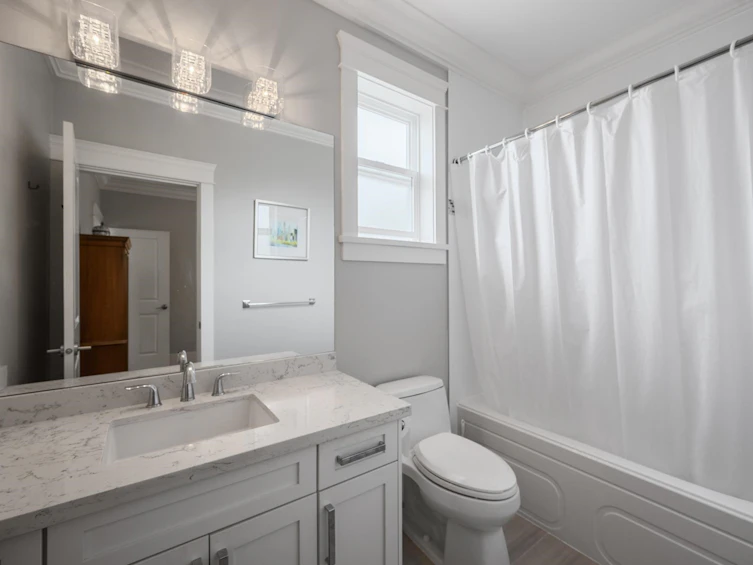13632 Blackburn Avenue, Surrey, BC, V4B 2Y8 - 26