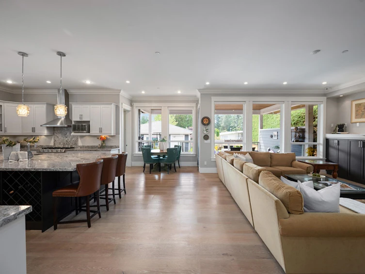 13632 Blackburn Avenue, Surrey, BC, V4B 2Y8 - 9