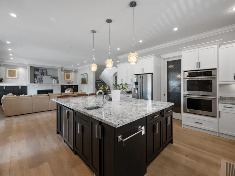 13632 Blackburn Avenue, Surrey, BC, V4B 2Y8 - 15