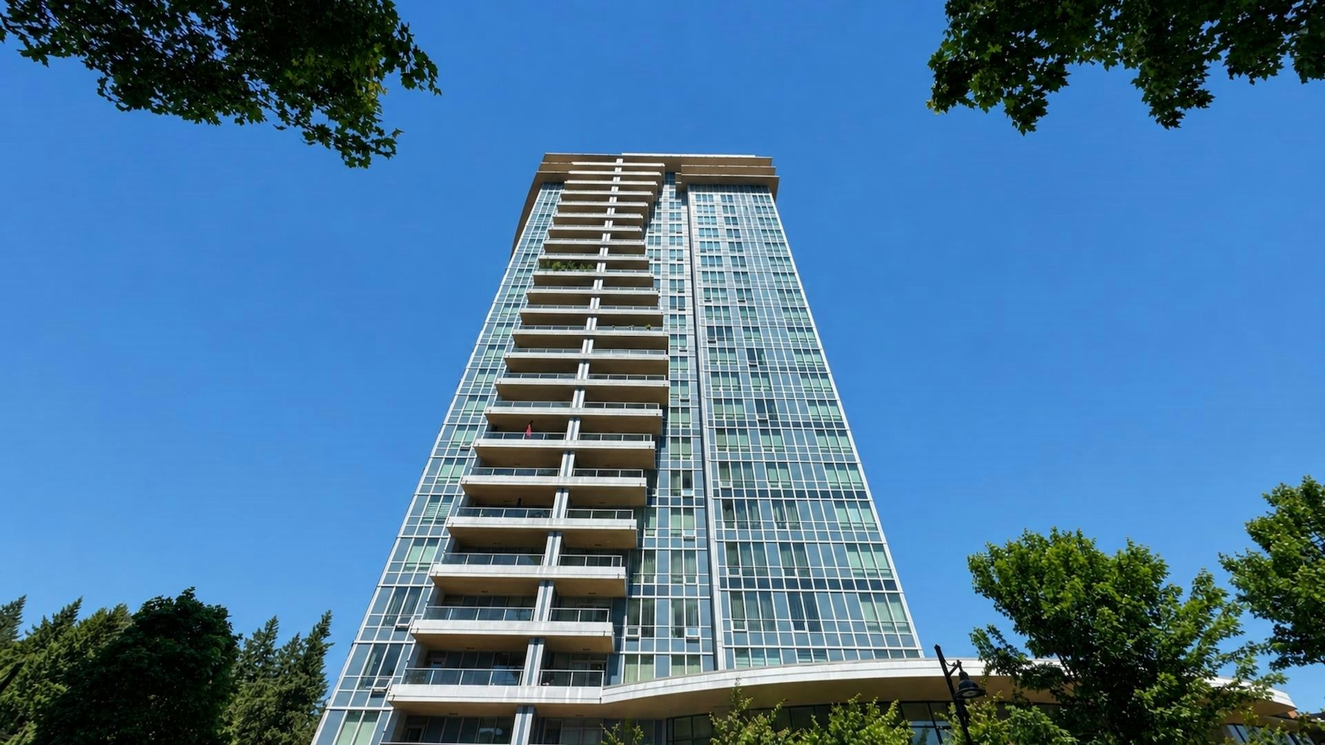 1805-3093 Windsor Gate, Coquitlam, BC, V3B 0N2