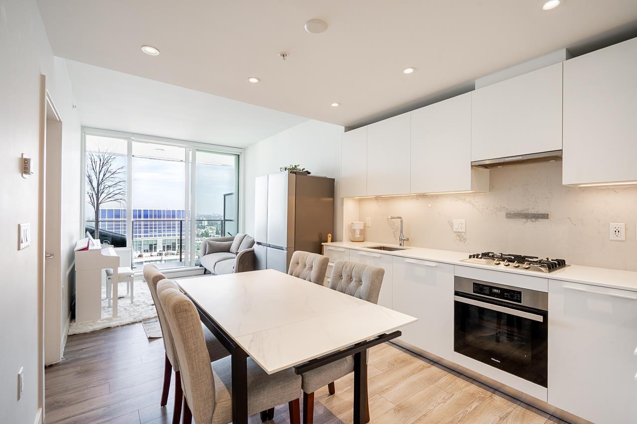 2905-6699 Dunblane Avenue - 4