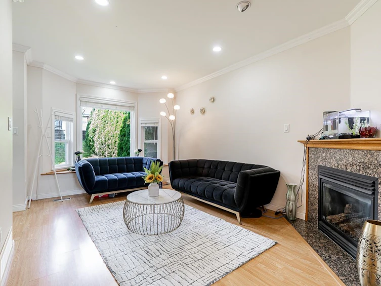 1124 Rochester Avenue, Coquitlam, BC, V3K 2X4 - 6