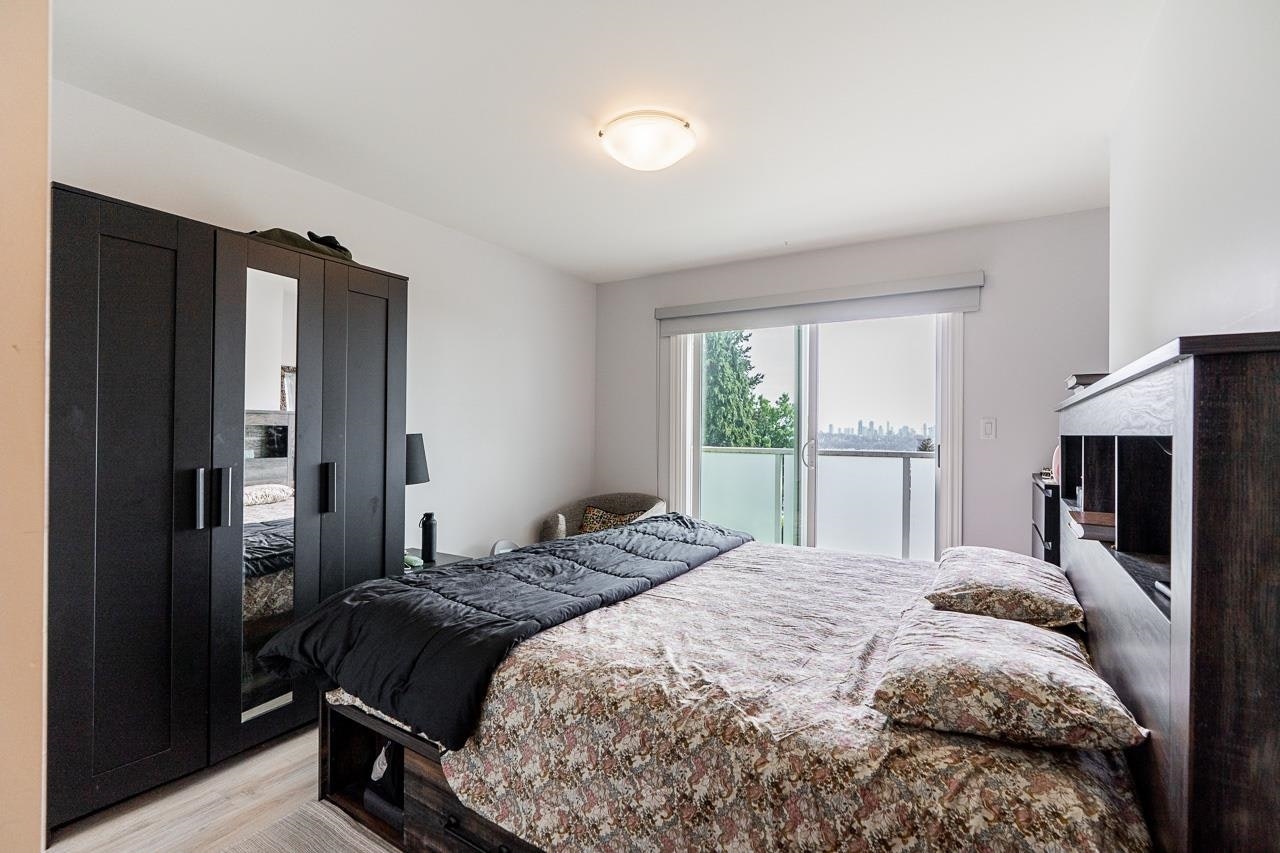 1124 Rochester Avenue, Coquitlam, BC, V3K 2X4 - 9