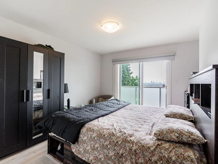 1124 Rochester Avenue, Coquitlam, BC, V3K 2X4 - 9