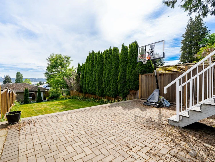 1124 Rochester Avenue, Coquitlam, BC, V3K 2X4 - 26