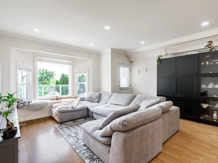 1124 Rochester Avenue, Coquitlam, BC, V3K 2X4