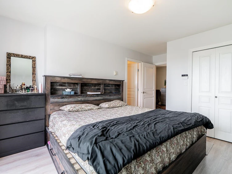 1124 Rochester Avenue, Coquitlam, BC, V3K 2X4 - 10