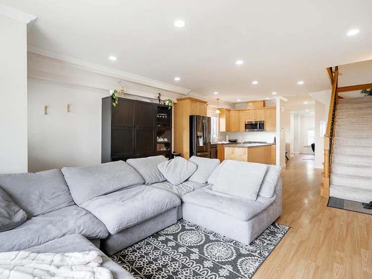 1124 Rochester Avenue, Coquitlam, BC, V3K 2X4 - 15