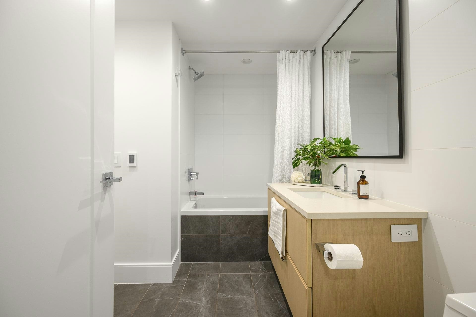 204-4675 Cambie Street, Vancouver, BC, V5Z 0J7 - 23