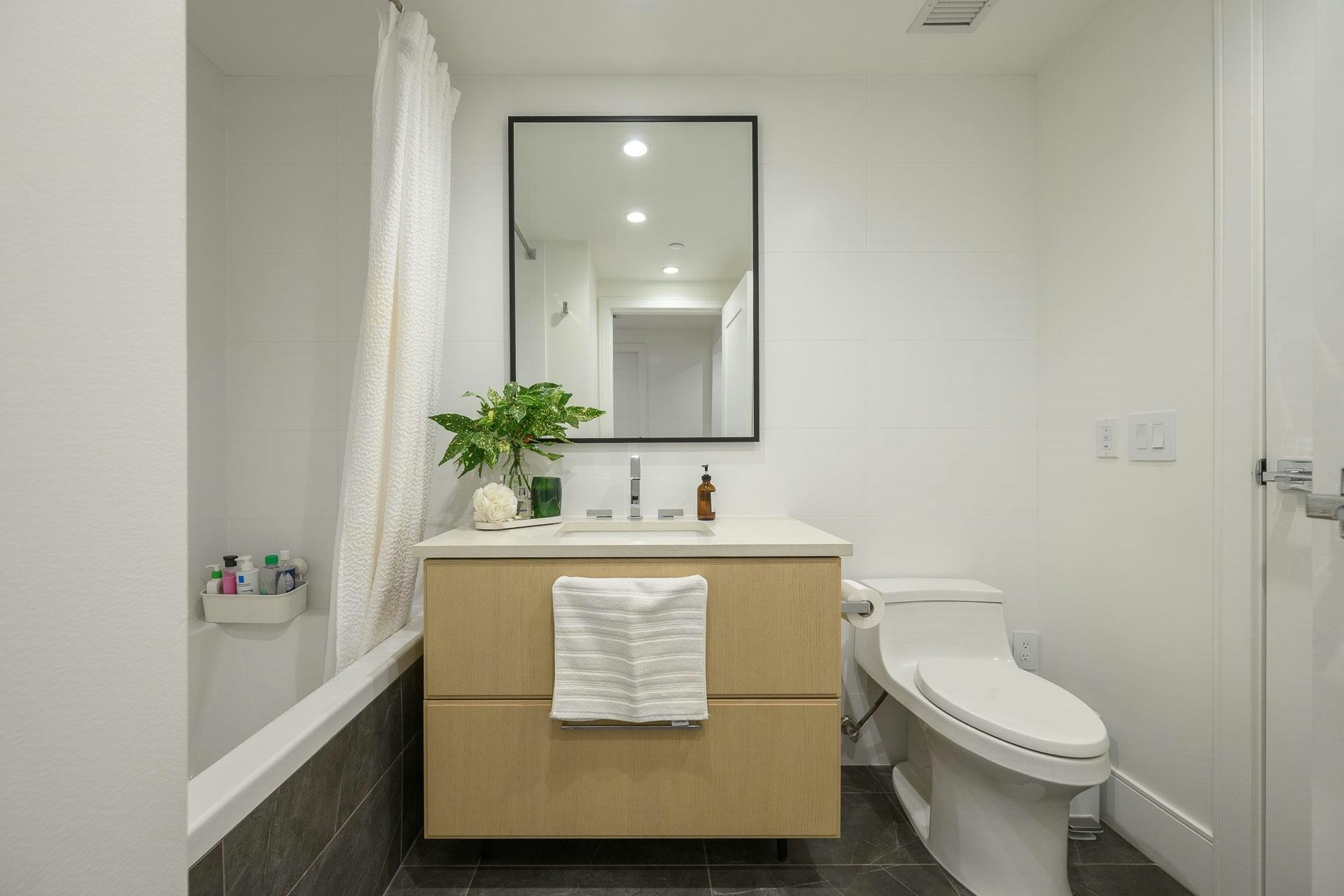 204-4675 Cambie Street, Vancouver, BC, V5Z 0J7 - 24