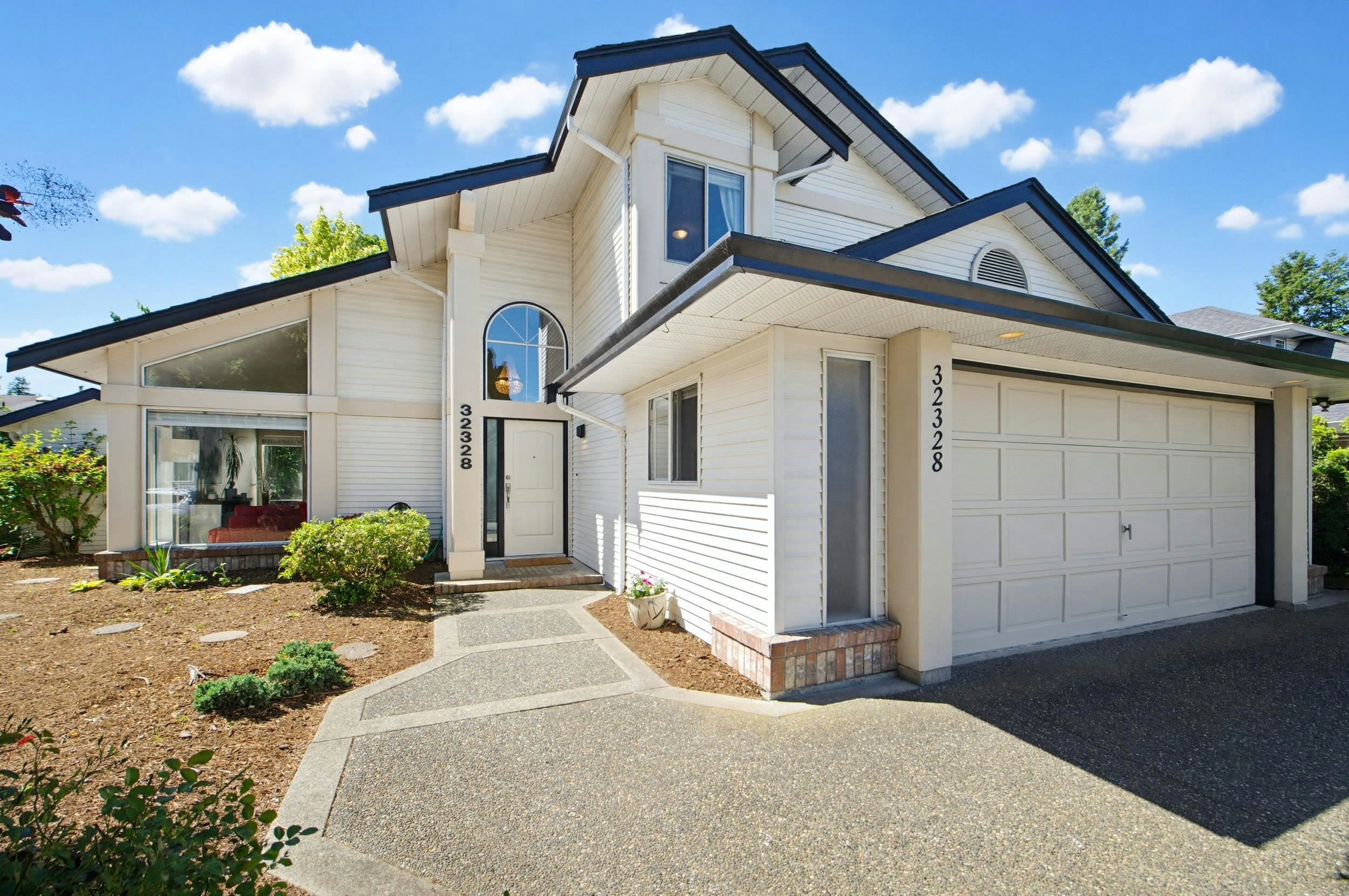 32328 Slocan Drive, Abbotsford, BC, V2T 5C9
