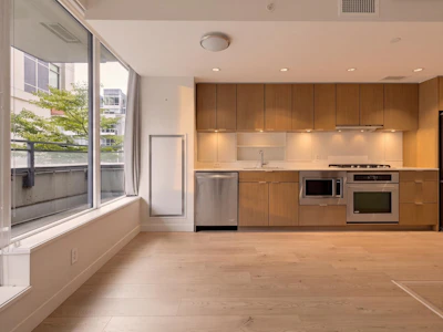 203-111 E 1st Avenue - 4