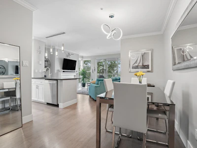 311-2020 E Kent Avenue South - 3