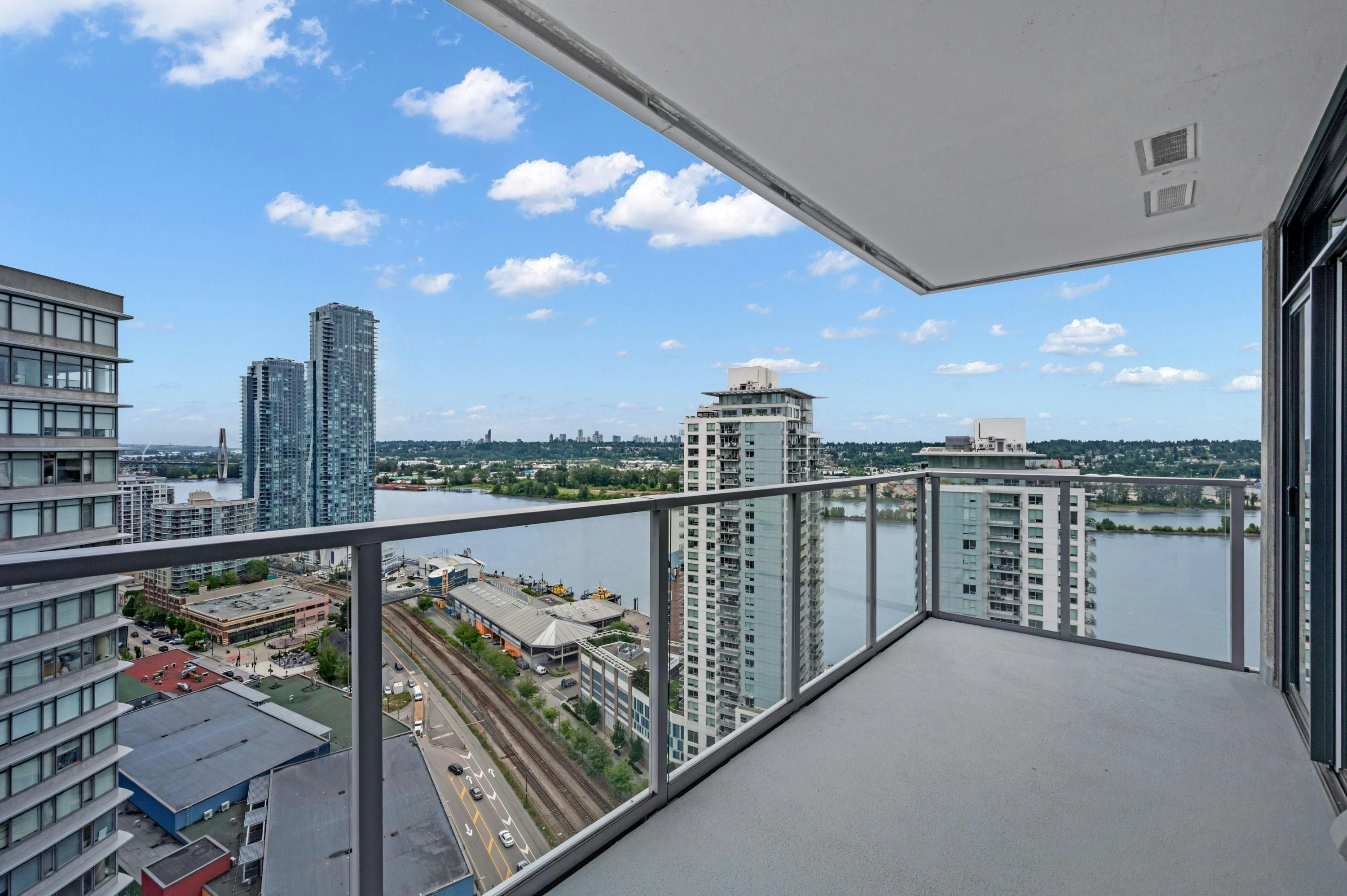 2001-900 Carnarvon Street, New Westminster, BC, V3M 0K4 - 2