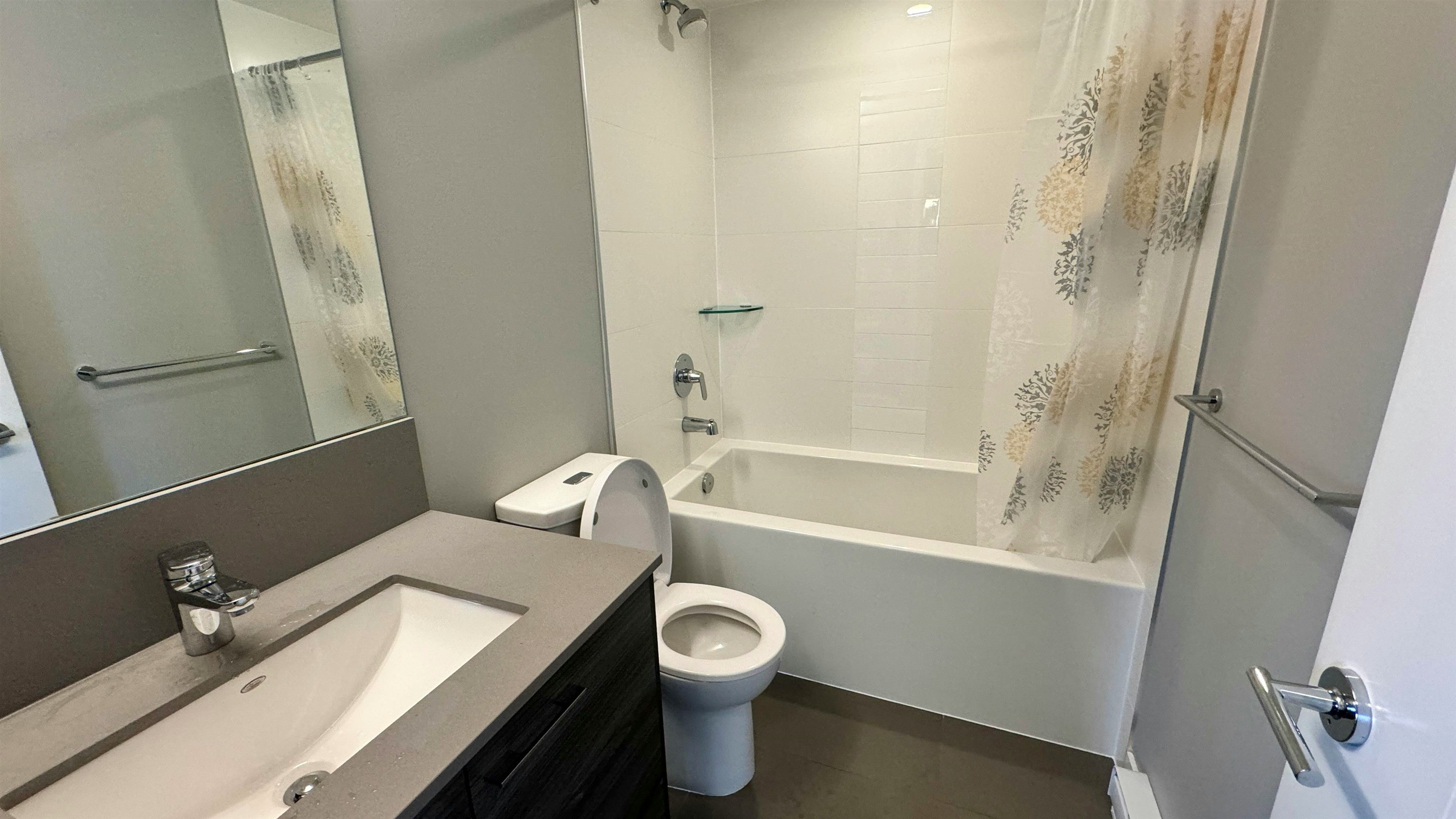 314-13963 105a Boulevard, Surrey, BC, V3T 0M9 - 11