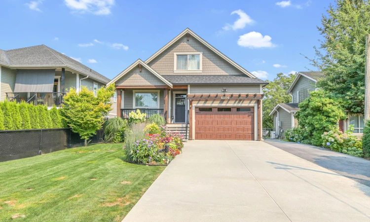 8506 Lakeview Road